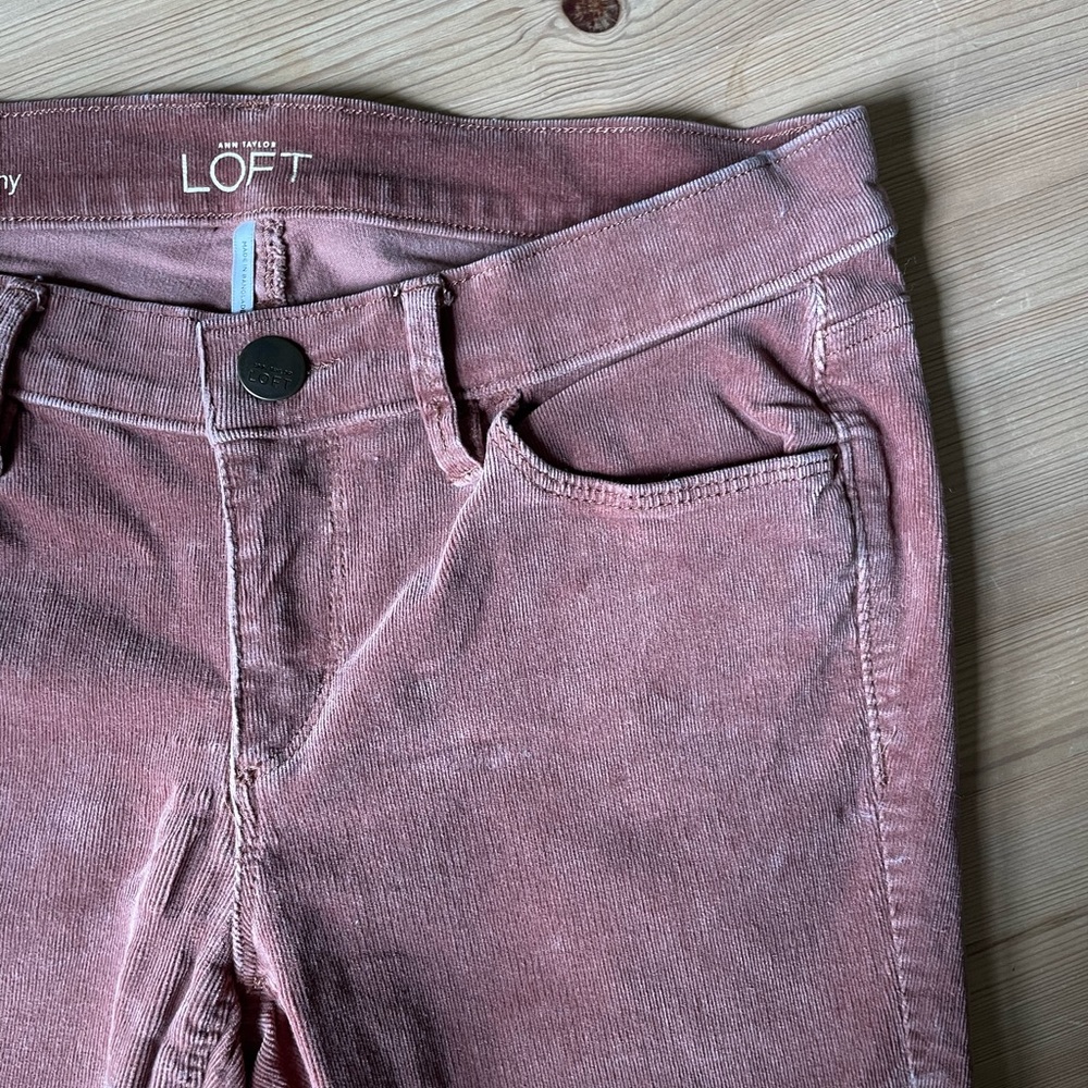 ⍒ Modern Skinny Loft Corduroys ⍒